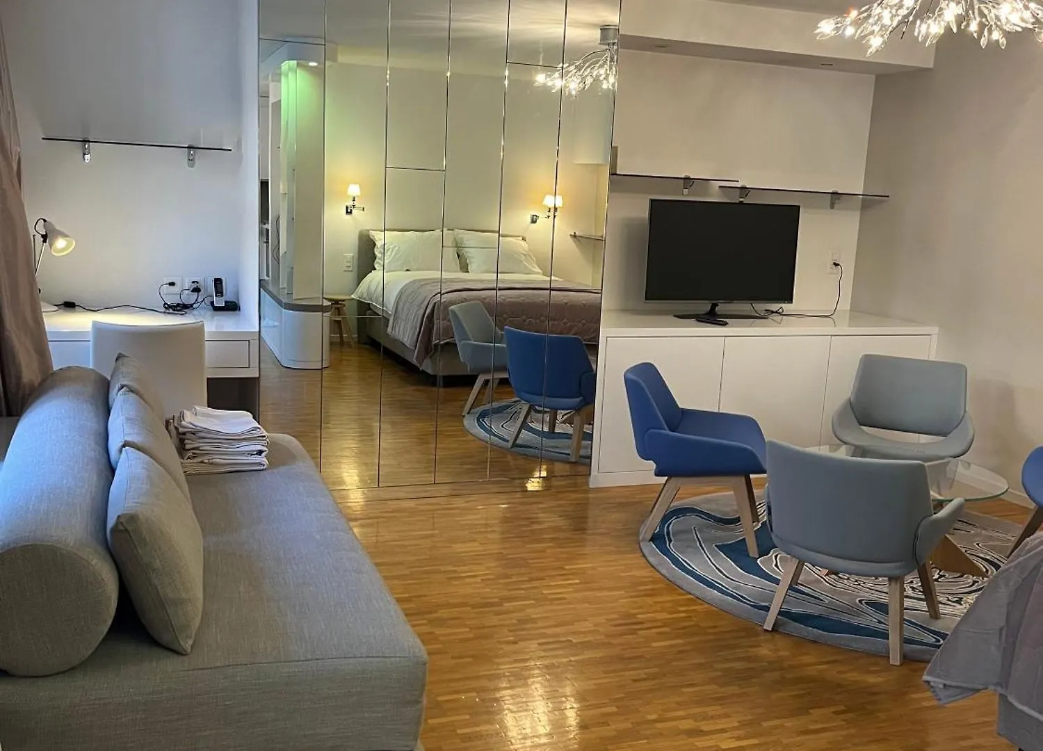 Beautiful New Studio, Geneva City Centre 0*,